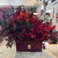 باکس گل رز و آلستر قرمز