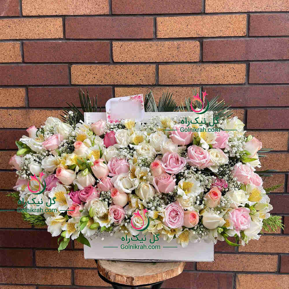 pink-white-rose-alstroemeria-flower-box باکس گل رز و آلستر سفید صورتی