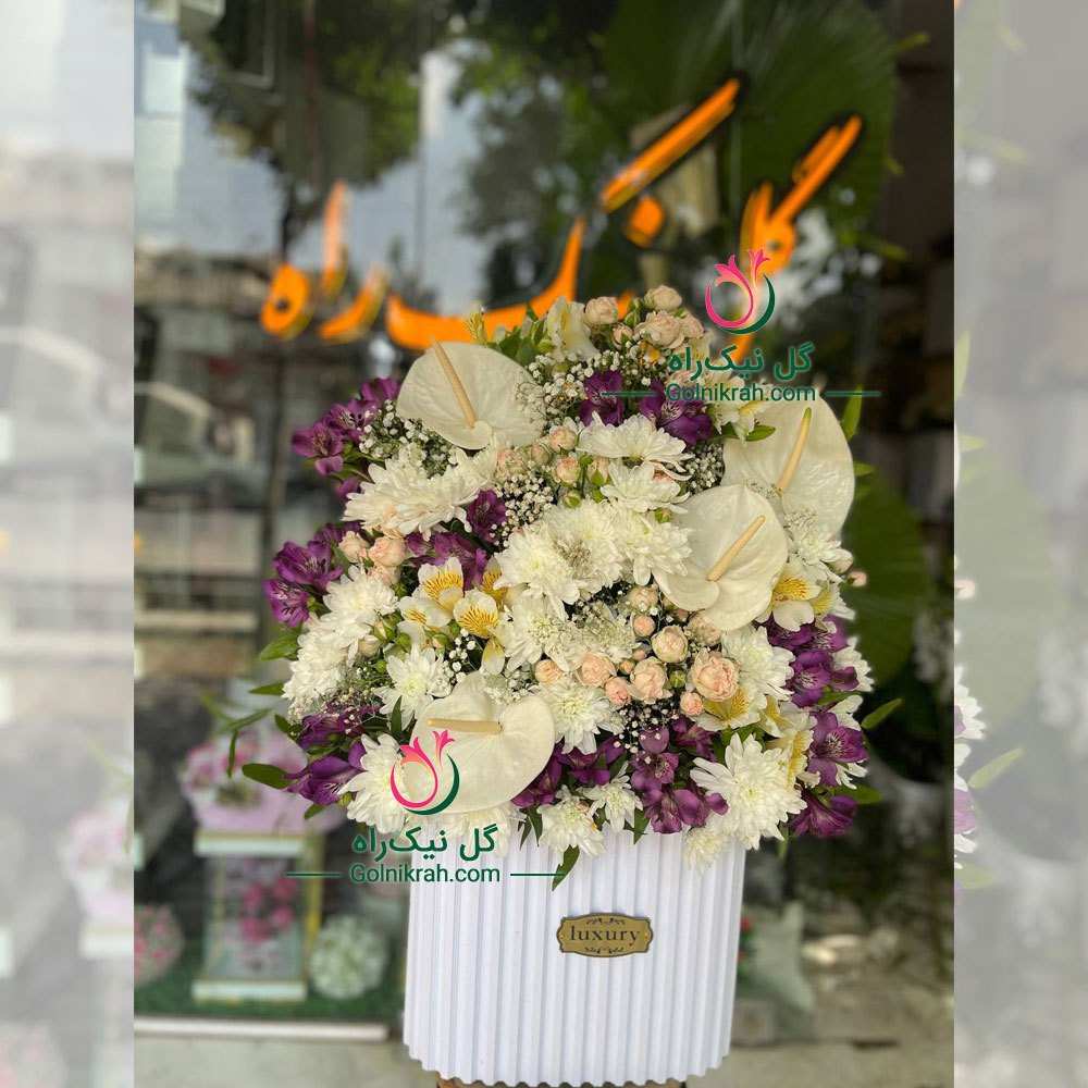 white-anthurium-purple-alstroemeria-flower-box باکس گل آنتوریوم سفید و آلستر بنفش